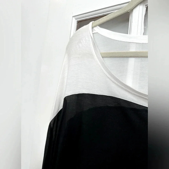 BCBGMAXAZRIA Black & White Lightweight Semi Sheer Long Sleeve Blouse Size XL - Picture 3 of 9